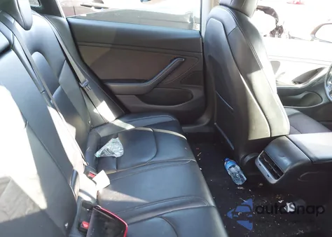 2018 Tesla Model 3 Long Range/Mid Range from USA, damaged, VIN 5YJ3E1EA7JF011683